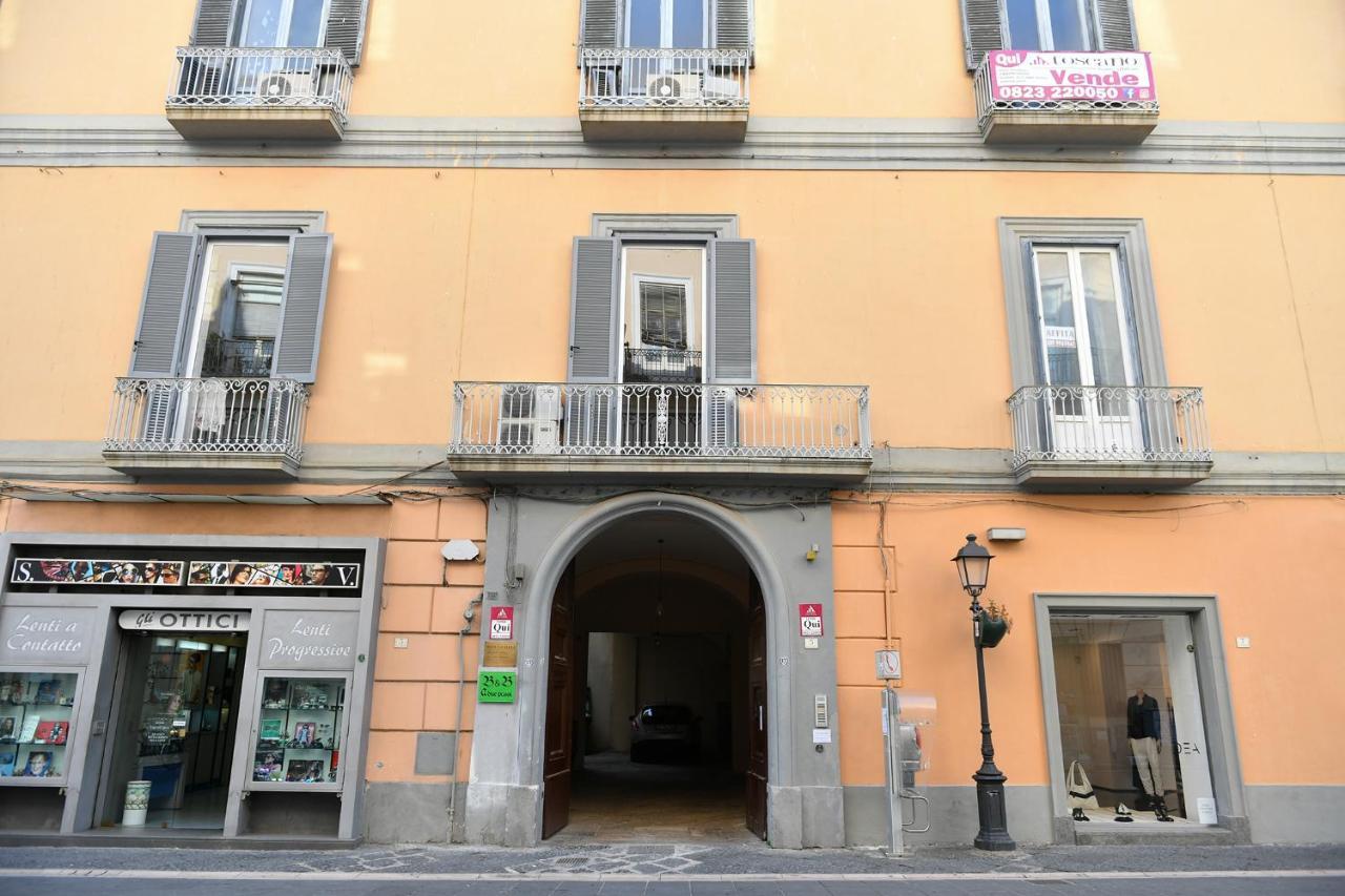 B&B A Due Passi Caserta Luaran gambar