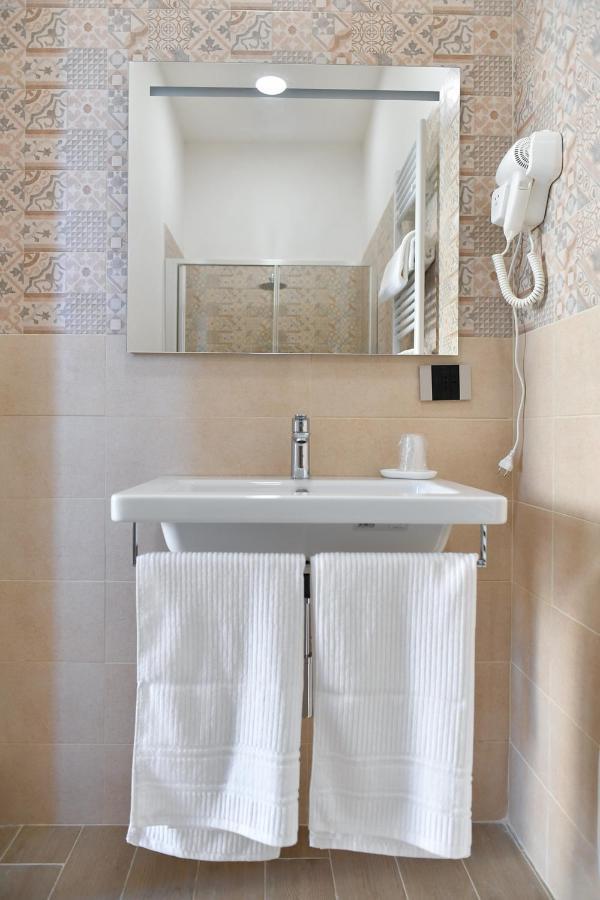 B&B A Due Passi Caserta Luaran gambar