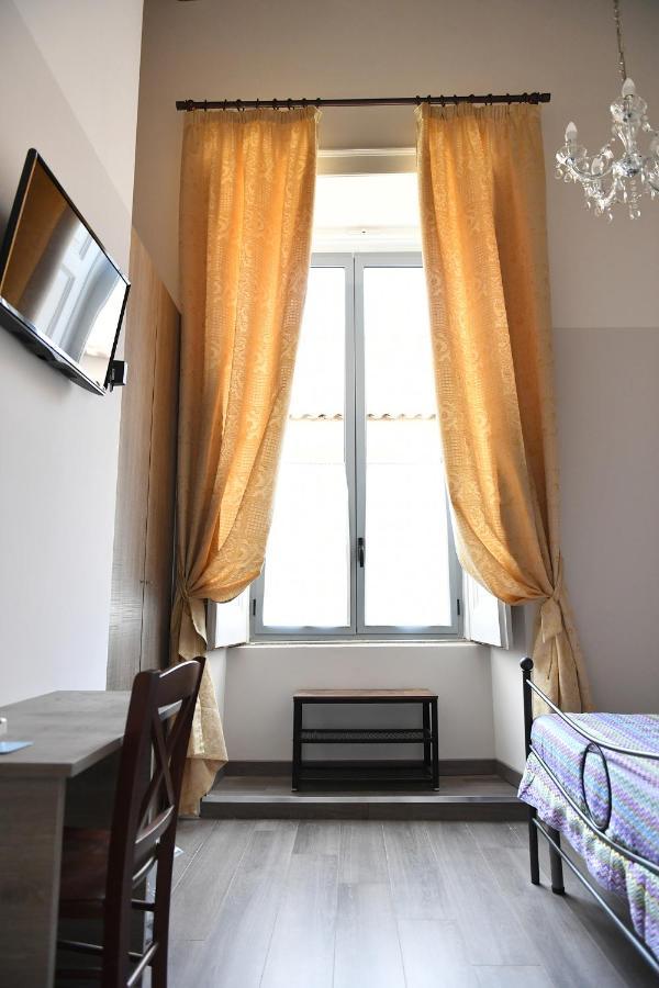B&B A Due Passi Caserta Luaran gambar